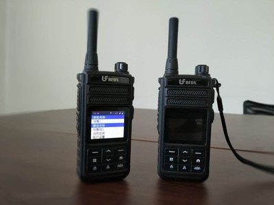 長(zhǎng)距離通話好幫手，堪比手機(jī)？試用北峰公網(wǎng)對(duì)講機(jī)CM625S通訊設(shè)備